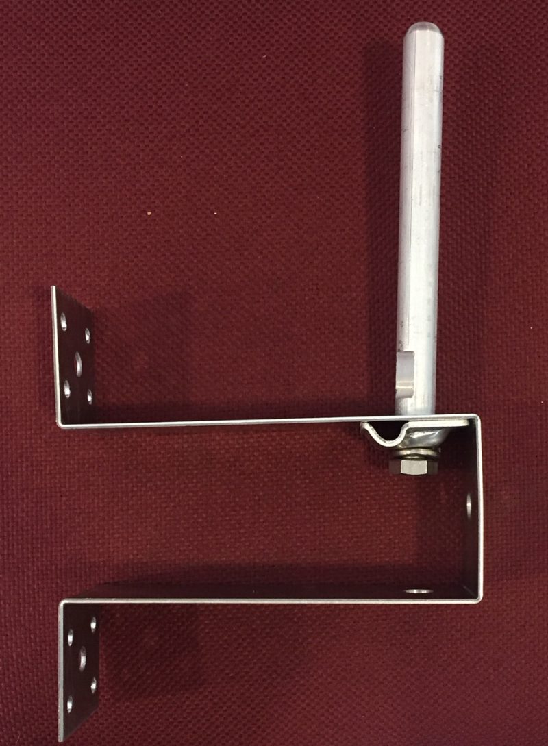 BASE METALICA PARA ADOSAR PUNTAS CAPTORAS ALEJADAS DE MURO BAÑO DE ZINC USO EXTERIOR (15 cms)